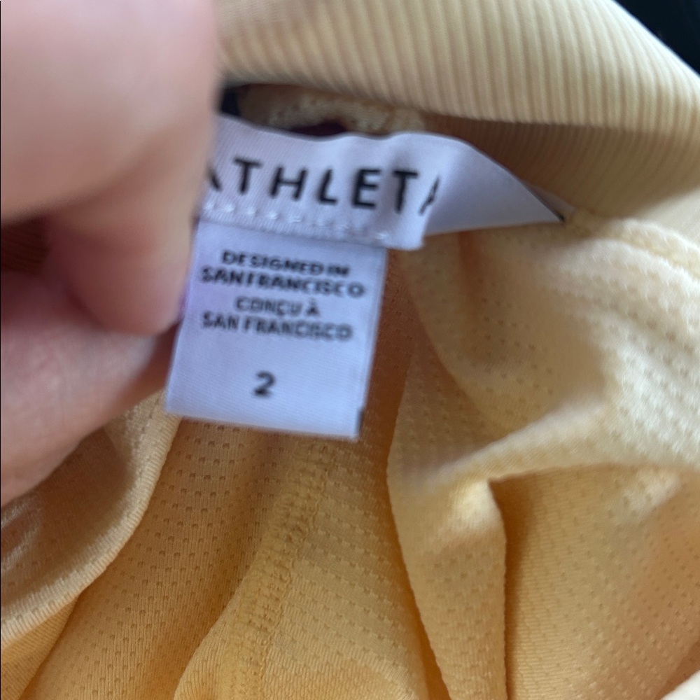 Athleta Brooklyn skort in yellow - Picture 2 of 5